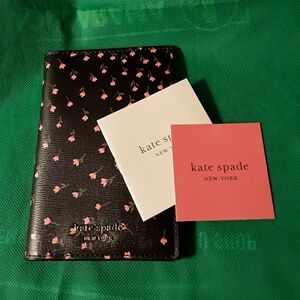 NWT Kate Spade 'Sylvia' Passport Holder